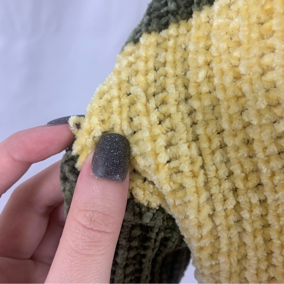 CLEARANCE -- Luv Lane XS Striped Chunky Knit Sweater – Fall Colours - Picture 9 of 10